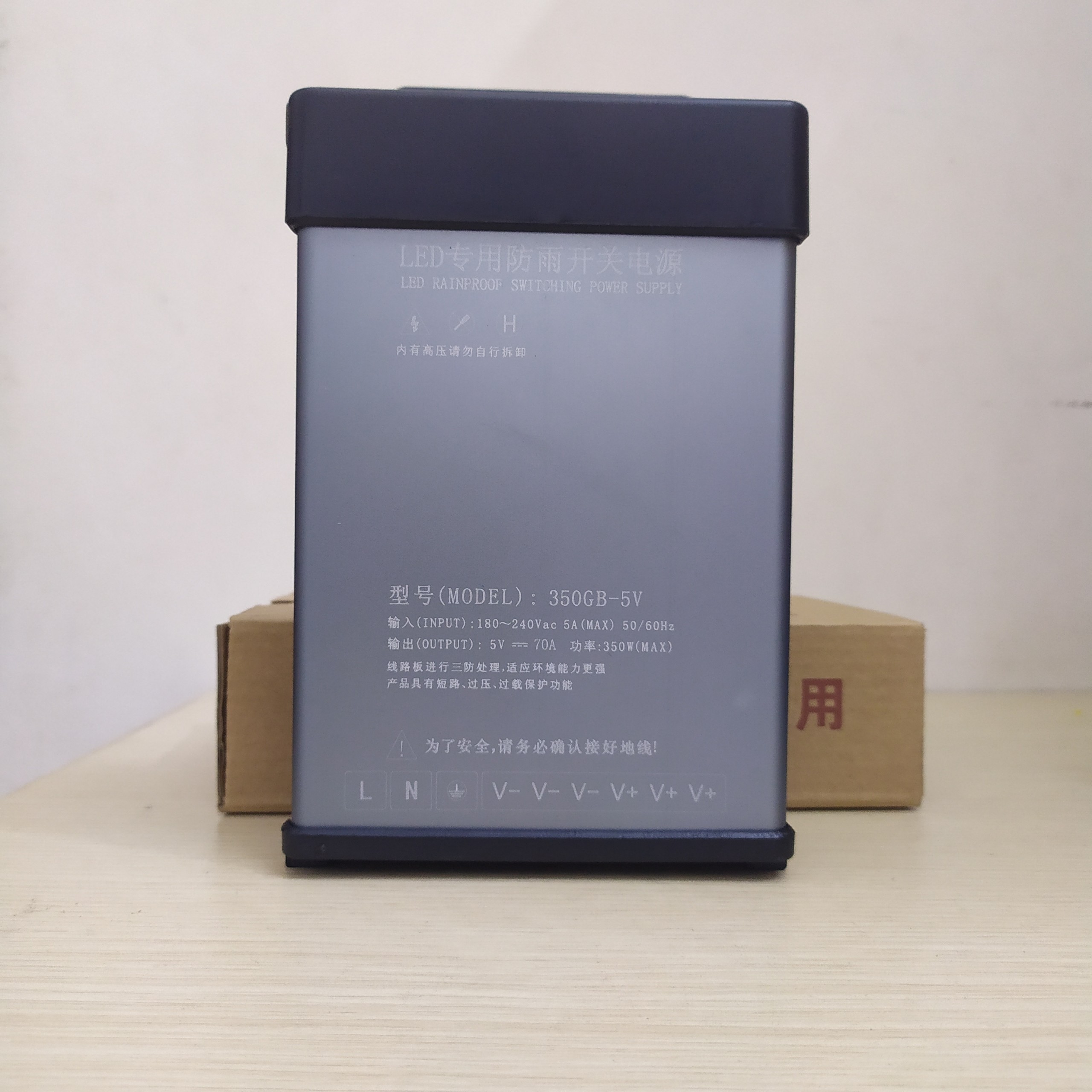 z2105545929584_412fe706db3418a15fa833f9217e228f